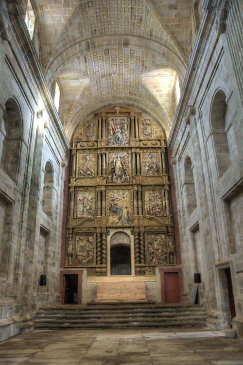 Capilla mayor de la iglesia de Montederramo